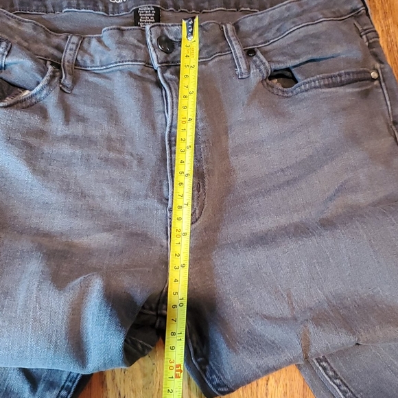 Size 14 Calvin Klein Jeans Gray Slim Boyfriend - Picture 4 of 8